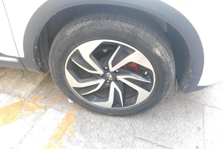 Used Cowin Xuanjie Pro 2021 1.5T CVT Jingzun Edition Right Front Wheel Hub