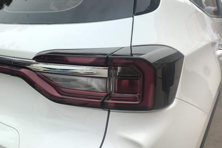 Used Cowin Xuanjie Pro 2021 1.5T CVT Dynamic Edition Right Rear Taillight