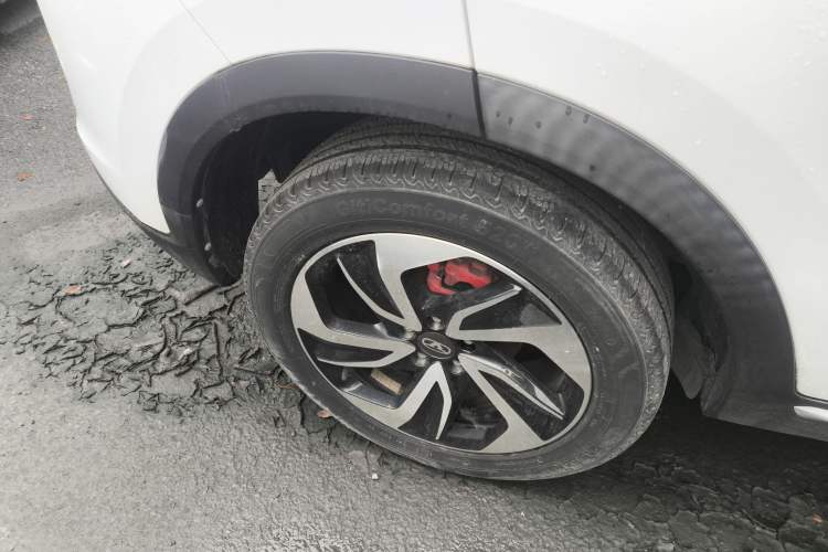 Used Cowin Xuanjie Pro 2021 1.5T CVT Jingzun Edition Right Rear Wheel Hub