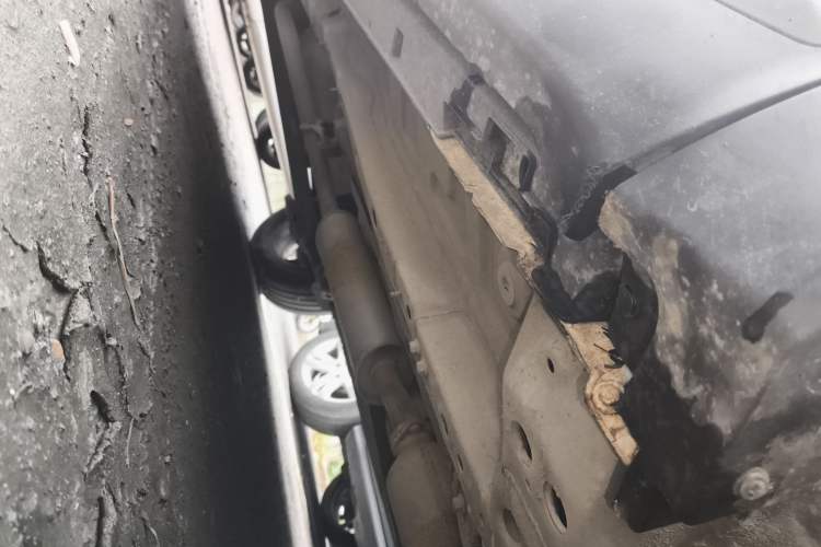 Used Cowin Xuanjie Pro 2021 1.5T CVT Jingzun Edition Right Side Sill