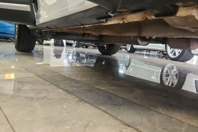 Used Cowin Xuanjie Pro 2021 1.5T CVT Dynamic Edition Right Side Sill