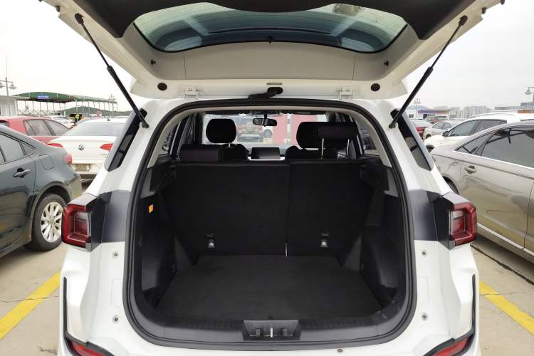 Used Cowin Xuanjie Pro 2021 1.5T CVT Dynamic Edition Trunk