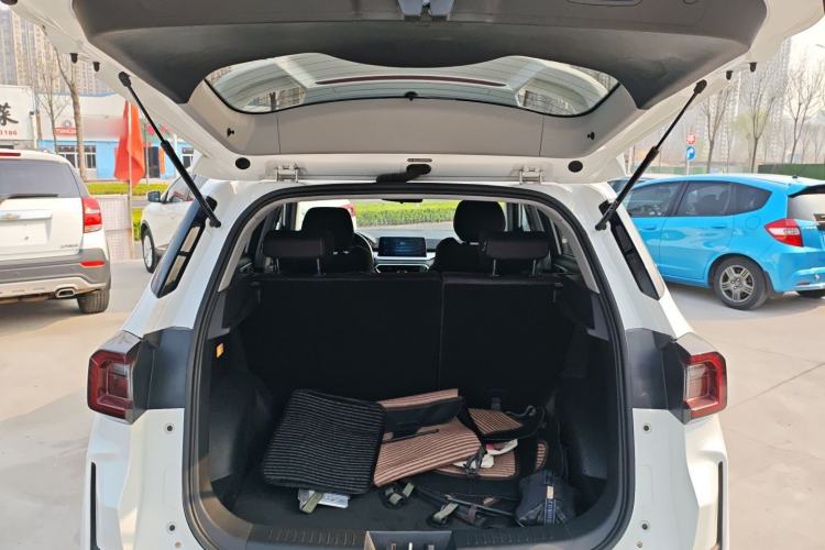 Used Cowin Xuanjie Pro 2021 1.5T CVT Dynamic Edition Trunk