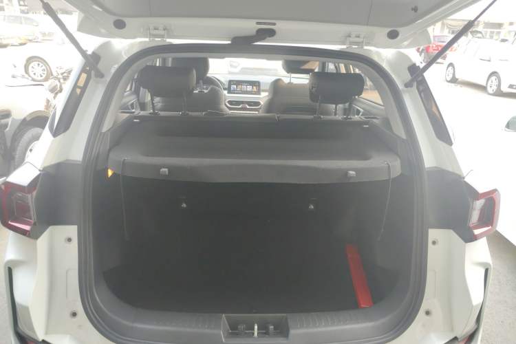 Used Cowin Xuanjie Pro 2021 1.5T CVT Jinghao Edition Trunk