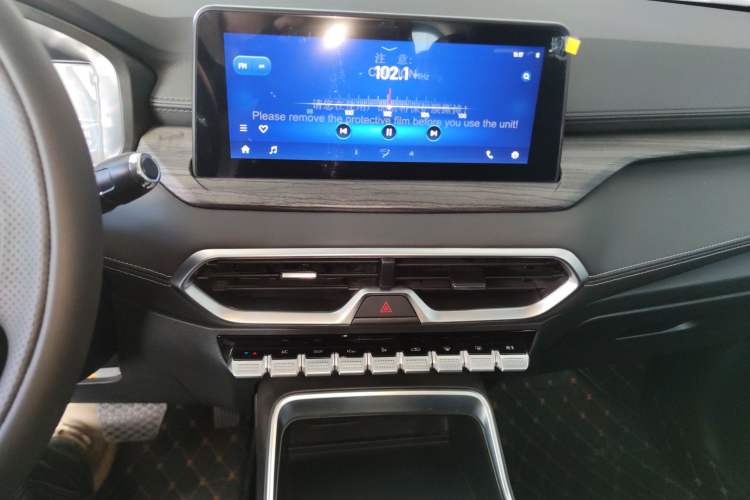 Used Cowin Xuanjie Pro 2024 1.5T CVT Luxury Edition Audio And AC Panel