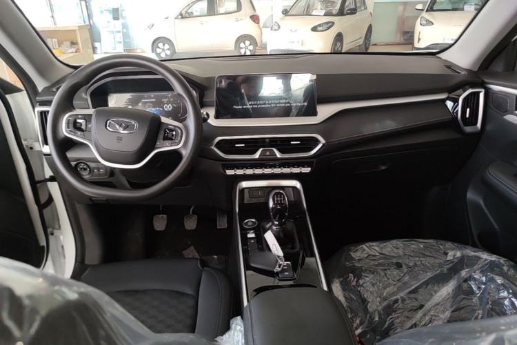 Used Cowin Xuanjie Pro 2025 1.5L Manual Comfort Edition Center Console