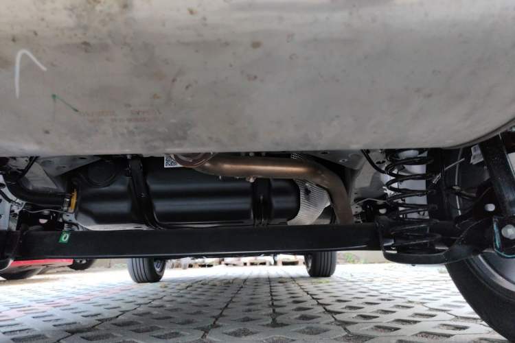 Used Cowin Xuanjie Pro 2025 1.5L CVT Luxury Edition Chassis Rear