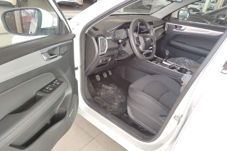 Used Cowin Xuanjie Pro 2025 1.5L Manual Comfort Edition Driver Seat