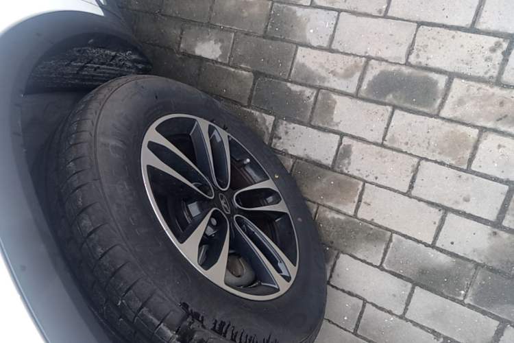 Used Cowin Xuanjie Pro 2025 1.5L Manual Comfort Edition Left Front Wheel Hub