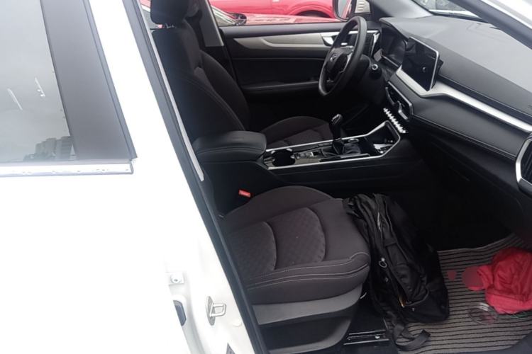 Used Cowin Xuanjie Pro 2025 1.5L Manual Comfort Edition Right Front Seat