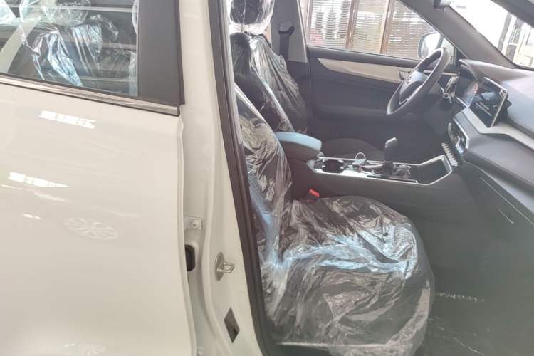 Used Cowin Xuanjie Pro 2025 1.5L Manual Comfort Edition Right Front Seat