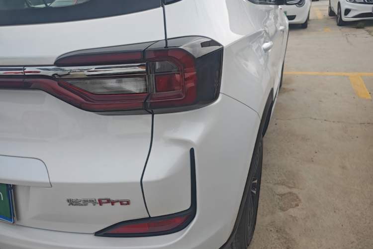Used Cowin Xuanjie Pro 2025 1.5L CVT Comfort Edition Right Rear Taillight