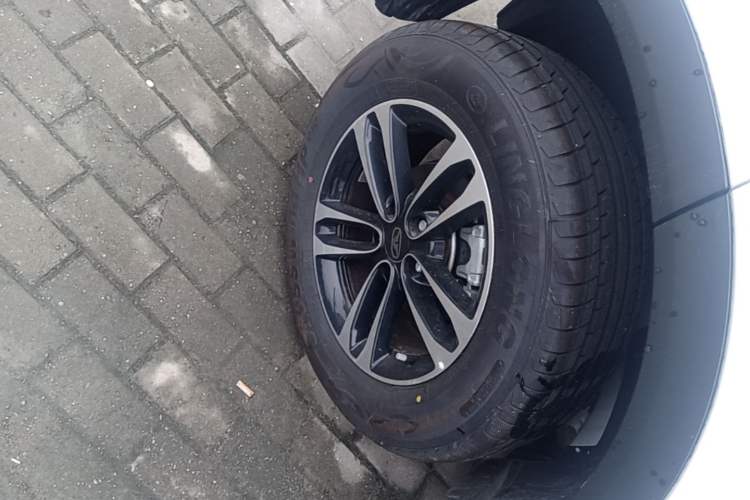 Used Cowin Xuanjie Pro 2025 1.5L Manual Comfort Edition Right Rear Wheel Hub