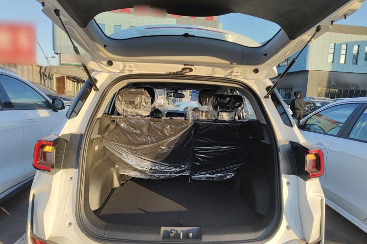 Used Cowin Xuanjie Pro 2025 1.5L Manual Comfort Edition Trunk