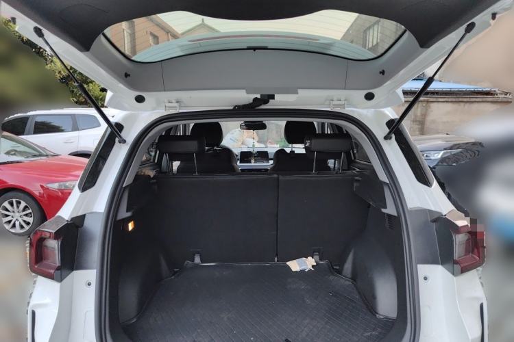 Used Cowin Xuanjie Pro 2025 1.5L CVT Luxury Edition Trunk