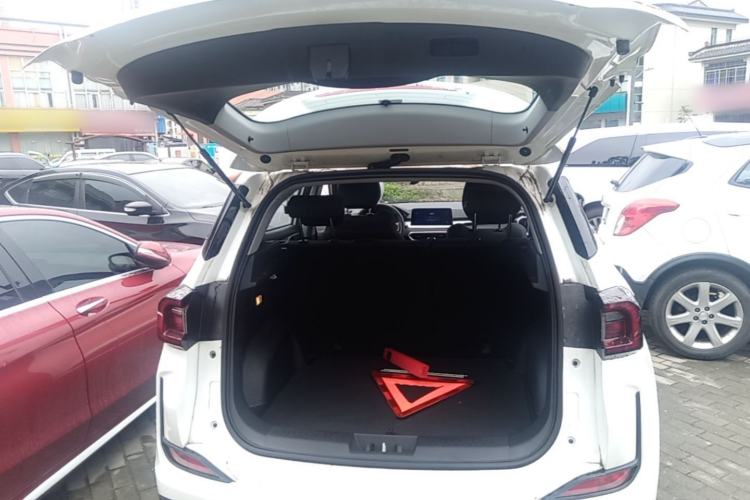 Used Cowin Xuanjie Pro 2025 1.5L Manual Comfort Edition Trunk