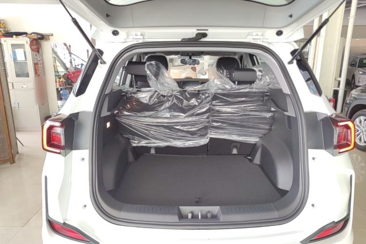 Used Cowin Xuanjie Pro 2025 1.5L Manual Comfort Edition Trunk