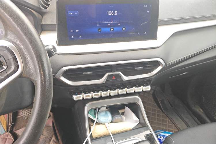 Used Cowin Xuanjie Pro EV 2022 401 km Enjoyment Version Audio And AC Panel