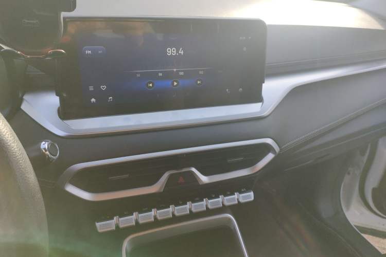 Used Cowin Xuanjie Pro EV 2022 401 km Enjoyment Version Audio And AC Panel