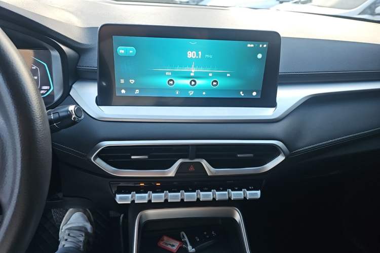 Used Cowin Xuanjie Pro EV 2022 401 km Enjoyment Version Audio And AC Panel