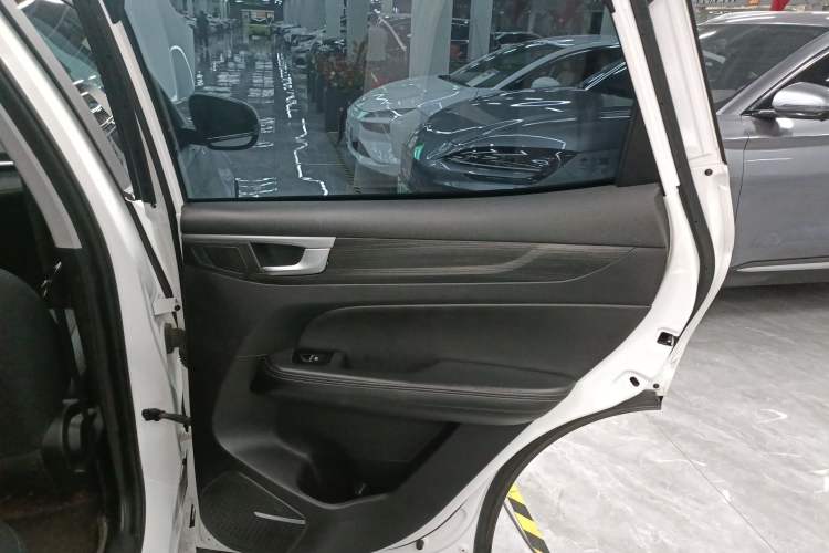 Used Cowin Xuanjie Pro EV 2022 401 km Enjoyment Version Interior 6