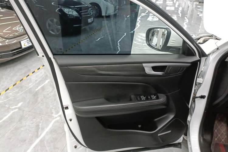 Used Cowin Xuanjie Pro EV 2022 401 km Enjoyment Version Interior 7