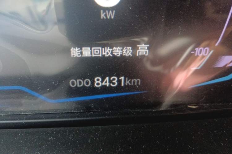 Used Cowin Xuanjie Pro EV 2022 401 km Enjoyment Version Odometer Close Up