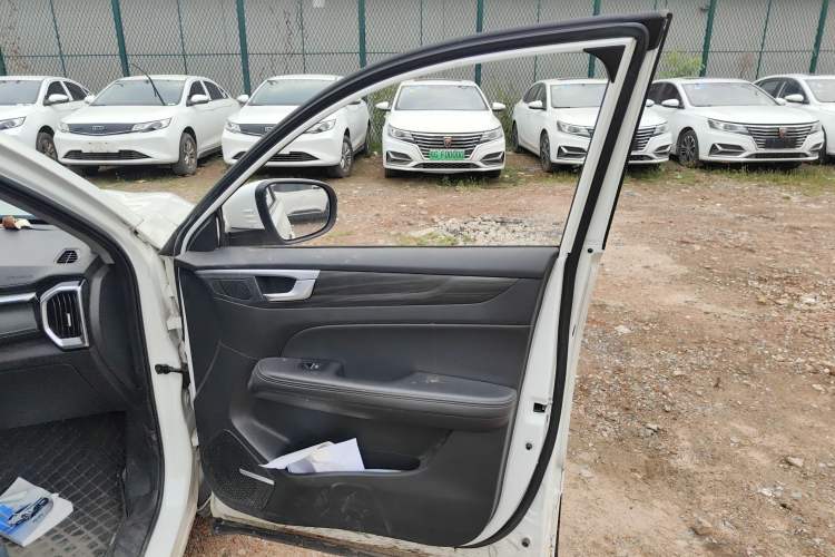 Used Cowin Xuanjie Pro EV 2022 401 km Enjoyment Version Right Front Door Interior