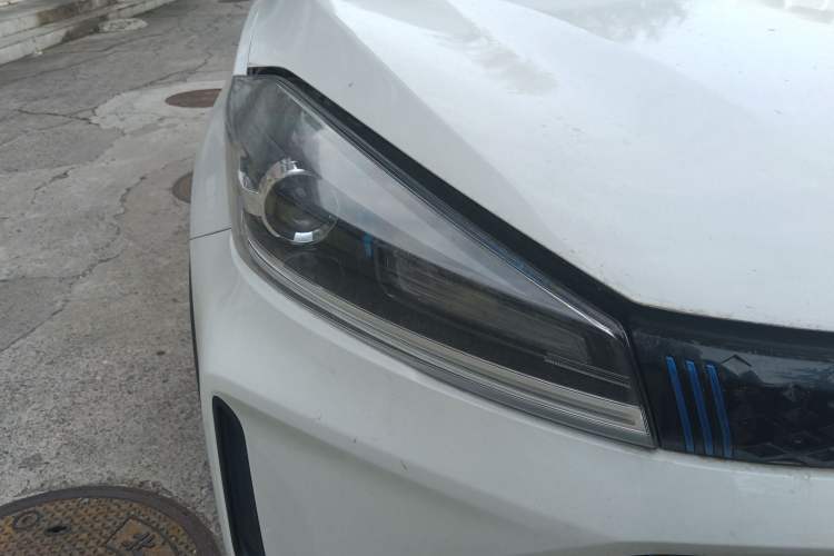 Used Cowin Xuanjie Pro EV 2022 401 km Enjoyment Version Right Front Headlight