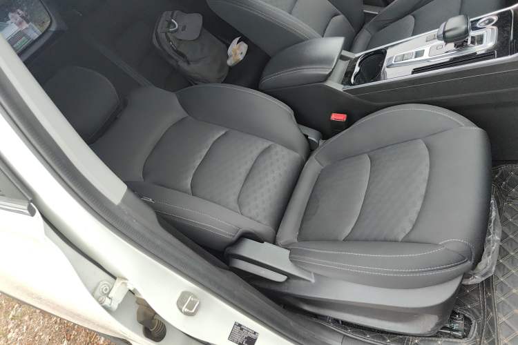 Used Cowin Xuanjie Pro EV 2022 401 km Enjoyment Version Right Front Seat
