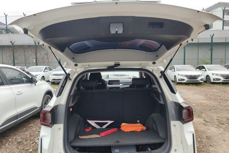 Used Cowin Xuanjie Pro EV 2022 401 km Enjoyment Version Trunk