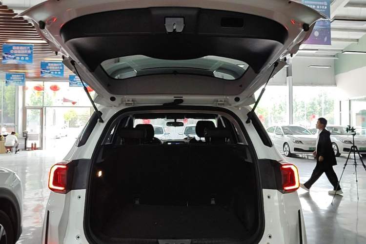 Used Cowin Xuanjie Pro EV 2022 401 km Enjoyment Version Trunk