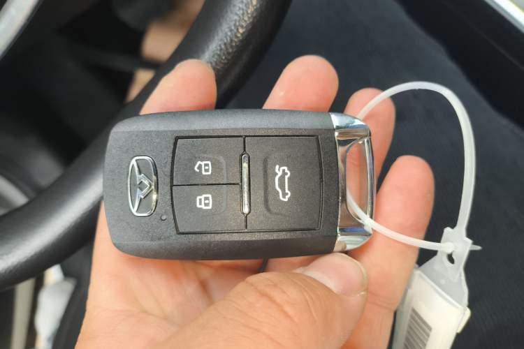 Used Cowin Xuanjie Pro EV 2022 401 km Enjoyment Version Vehicle Key