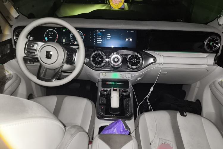 Used Cyberspace Tank 300 2021 2.0T Cyber Tank Center Console