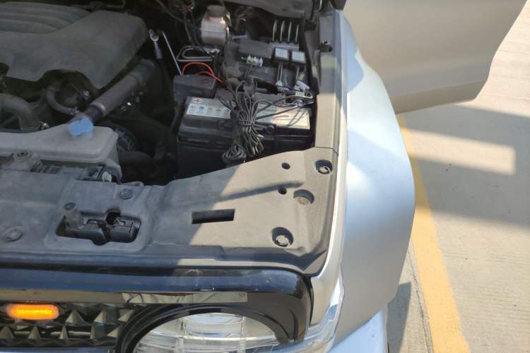 Used Cyberspace Tank 300 2021 2.0T Cyber Tank Engine Bay Left