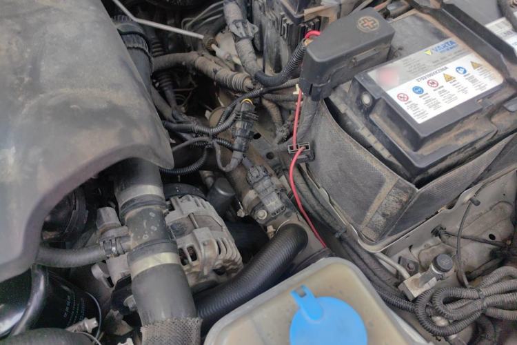 Used Cyberspace Tank 300 2021 2.0T Cyber Tank Engine Bay Left