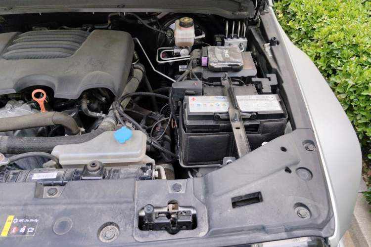 Used Cyberspace Tank 300 2021 2.0T Cyber Tank Engine Bay Left