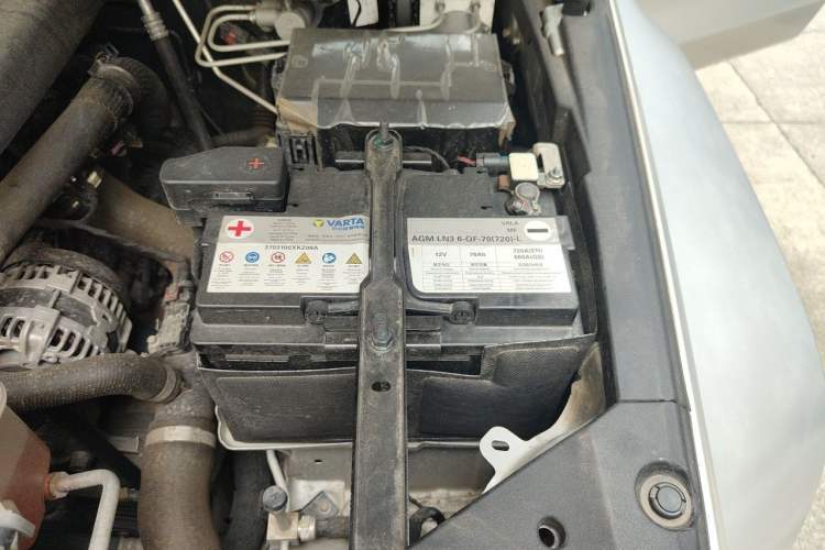 Used Cyberspace Tank 300 2021 2.0T Cyber Tank Engine Bay Left
