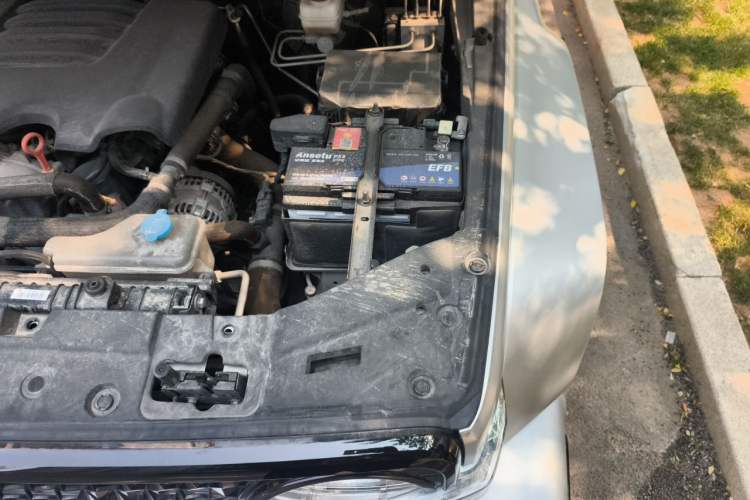 Used Cyberspace Tank 300 2021 2.0T Cyber Tank Engine Bay Left