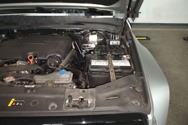 Used Cyberspace Tank 300 2021 2.0T Cyber Tank Engine Bay Left