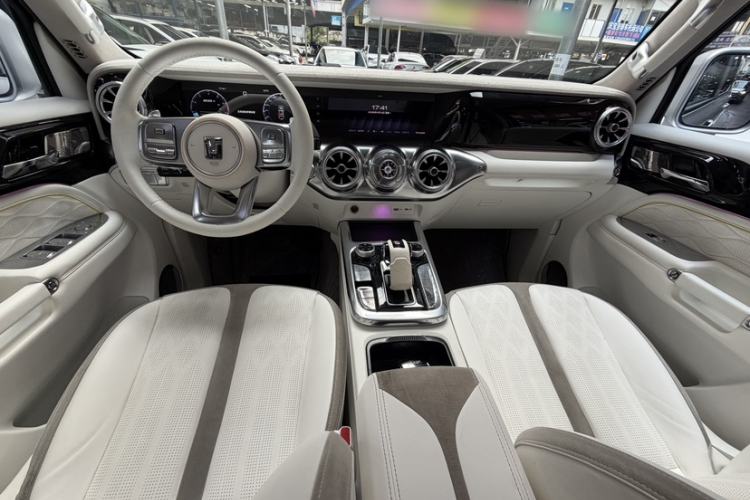 Used Cyberspace Tank 300 2021 2.0T Cyber Tank Interior 10