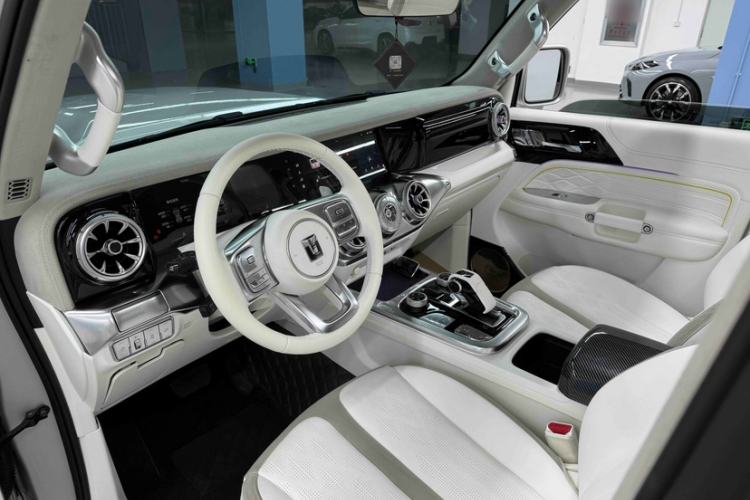 Used Cyberspace Tank 300 2021 2.0T Cyber Tank Interior 4