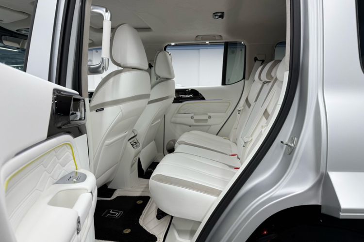 Used Cyberspace Tank 300 2021 2.0T Cyber Tank Interior 9