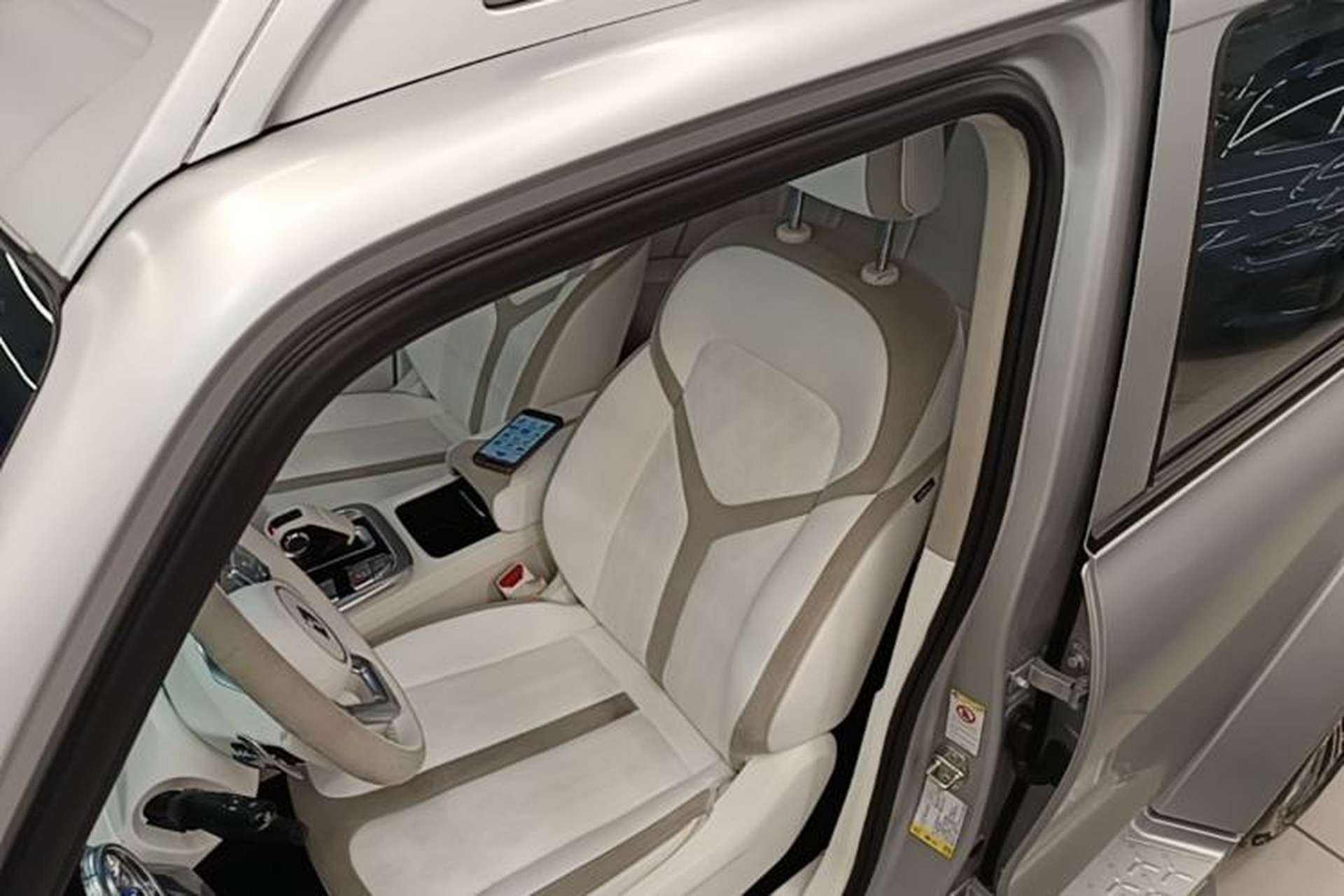 Used Cyberspace Tank 300 2021 2.0T Cyber Tank Left Front Seat