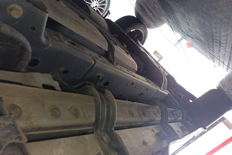 Used Cyberspace Tank 300 2021 2.0T Cyber Tank Left Side Sill