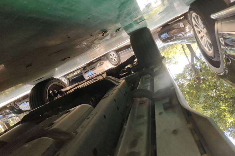 Used Cyberspace Tank 300 2021 2.0T Cyber Tank Left Side Sill