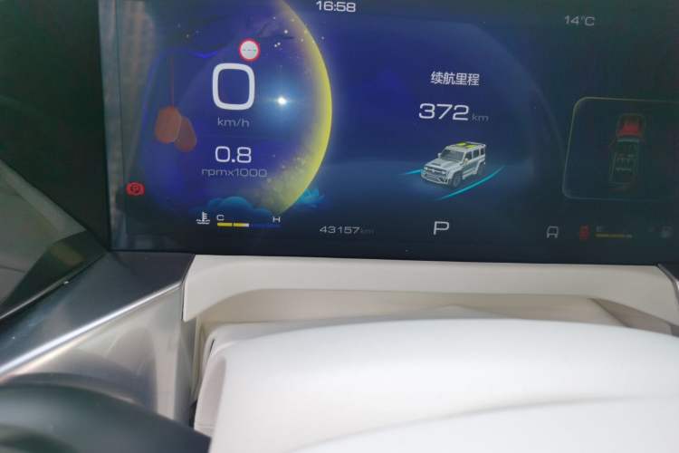 Used Cyberspace Tank 300 2021 2.0T Cyber Tank Odometer Close Up