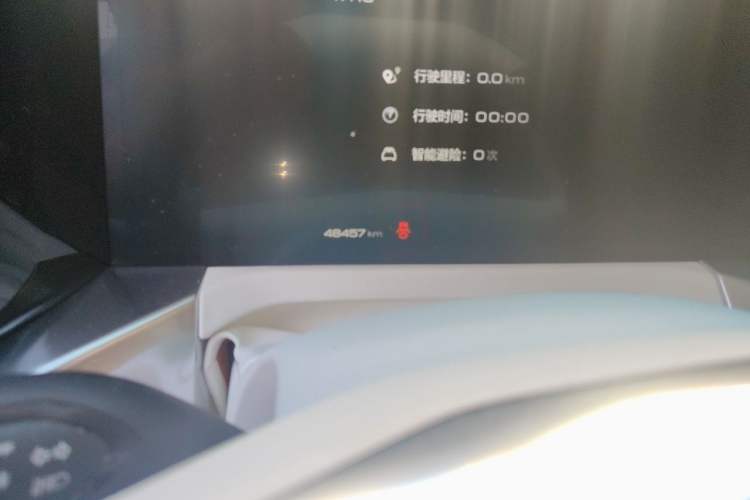 Used Cyberspace Tank 300 2021 2.0T Cyber Tank Odometer Close Up