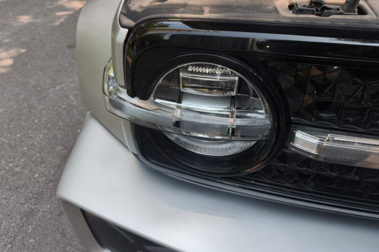 Used Cyberspace Tank 300 2021 2.0T Cyber Tank Right Front Headlight