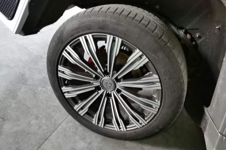 Used Cyberspace Tank 300 2021 2.0T Cyber Tank Right Rear Wheel Hub